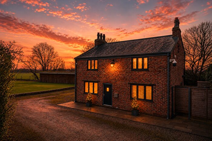 2 Bedroom Cottage For Sale In Canal Cottage, Downholland, Aughton, Ormskirk, L39