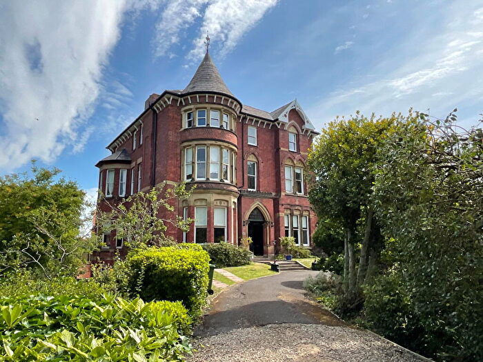2 Bedroom Flat For Sale In Park Crescent, Hesketh Park, Southport, PR9