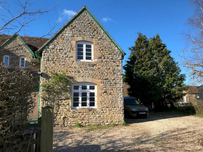 3 Bedroom Cottage To Rent In Station Road, South Leigh, OX29