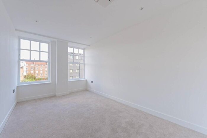 1 Bedroom Flat To Rent In Oakwood House, Shoreditch, London, E2