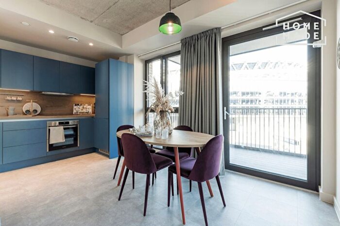 3 Bedroom Flat To Rent In The Robinson, Wembley, HA9