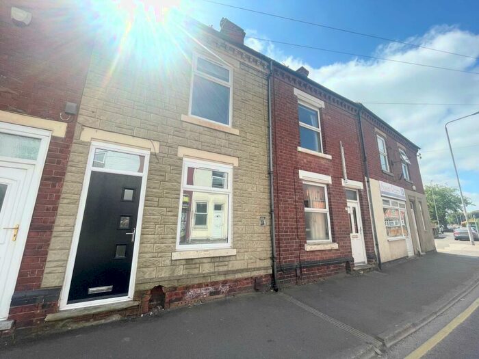 3 Bedroom Terraced House To Rent In Watnall Road, Nottingham, NG15