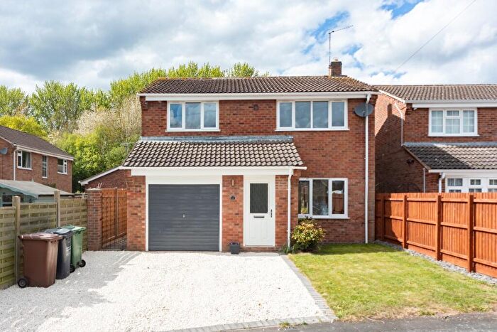 4 Bedroom Detached House For Sale In Cropston Avenue, Loughborough, LE11
