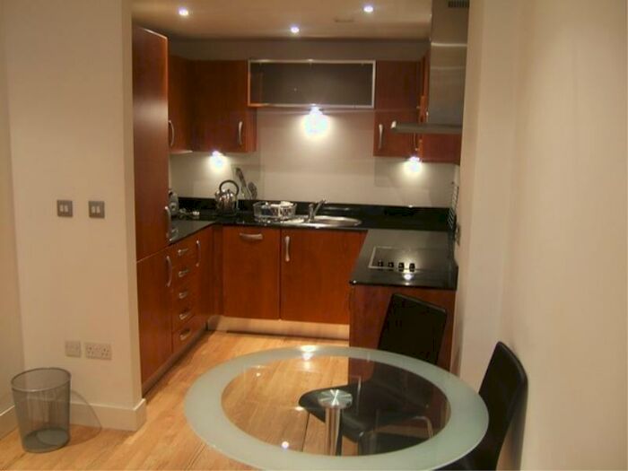 2 Bedroom Flat To Rent In Magellan House, Leeds Dock, LS10