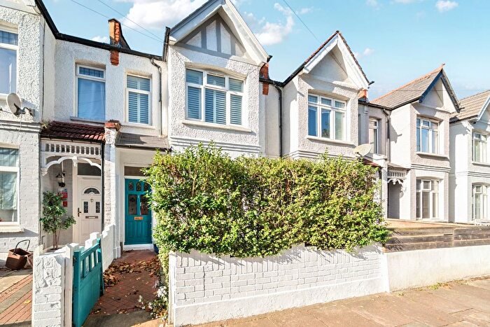 4 Bedroom Terraced House For Sale In Gassiot Road, Tooting, London, SW17