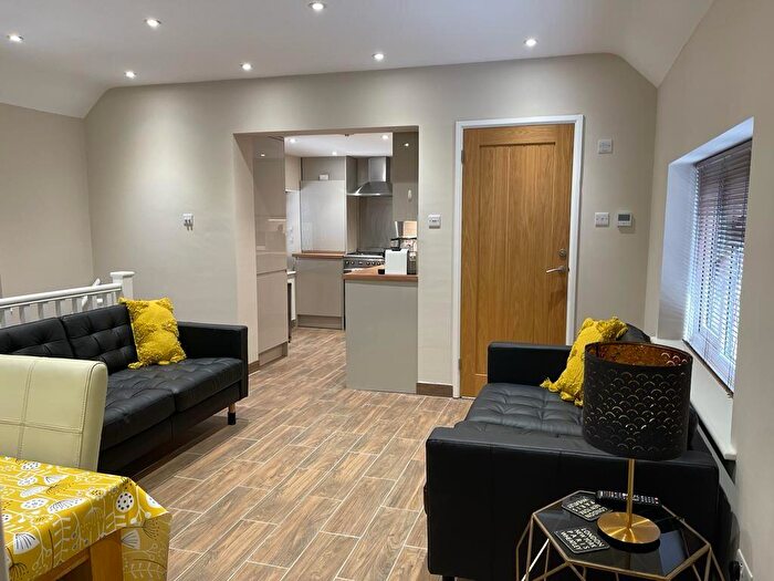 2 Bedroom Apartment To Rent In London Road, Wheatley, OX33