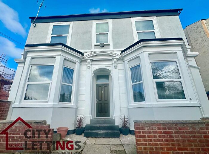 2 Bedroom Flat To Rent In Beech Avenue, New Basford, NG7