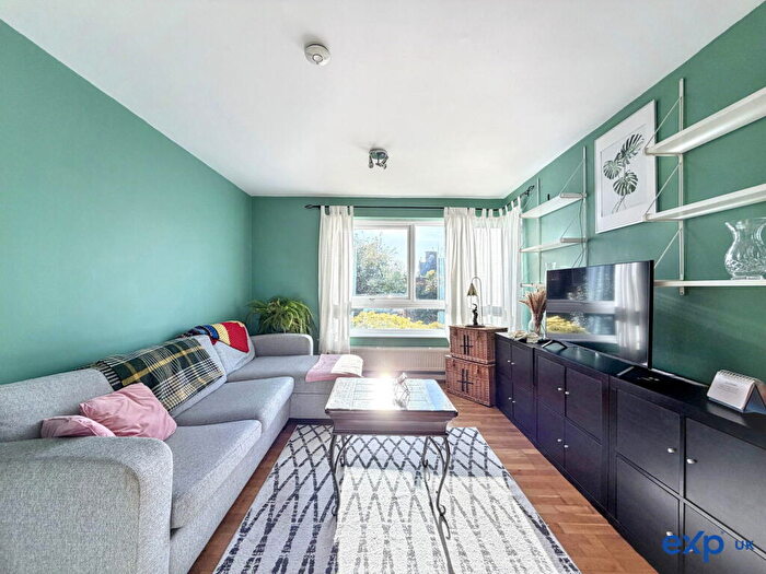 2 Bedroom Apartment To Rent In Cleanthus Road, London, SE18