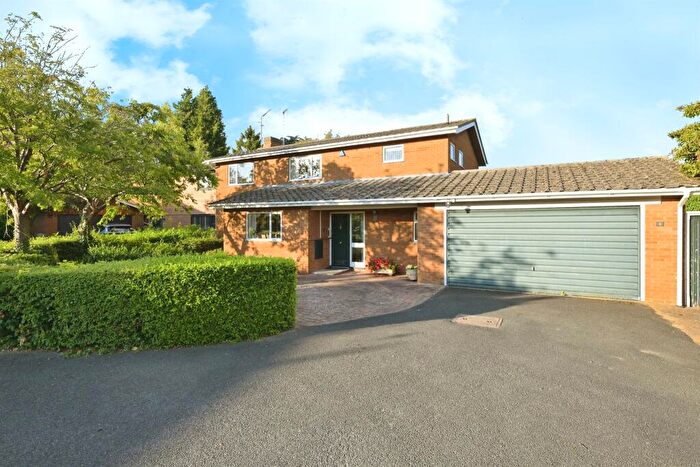 4 Bedroom Detached House For Sale In Thurston Gate, Peterborough, PE3