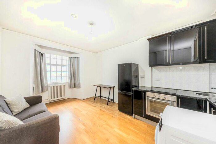 Studio To Rent In Woburn Place, London, WC1H