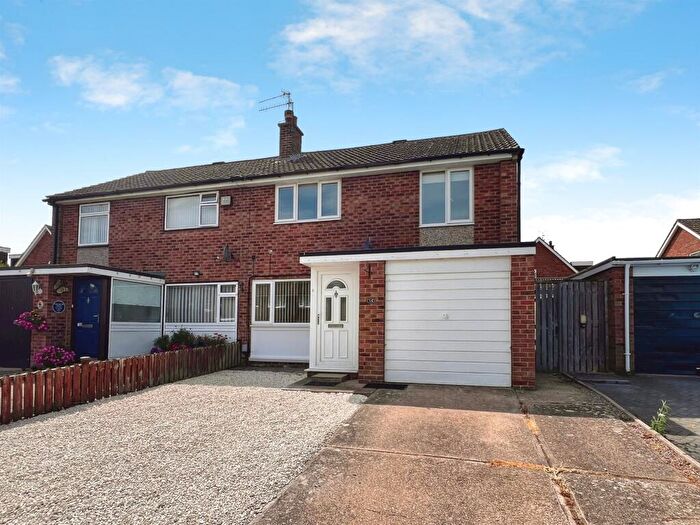 3 Bedroom Semi Detached House For Sale In Glebe Road, Stratford-Upon-Avon, CV37