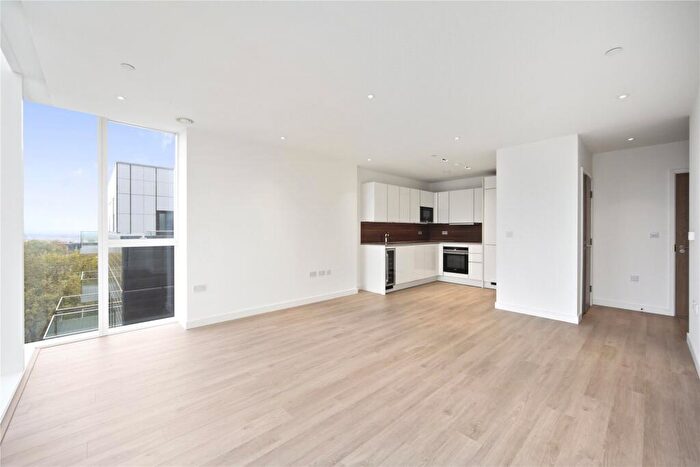 1 Bedroom Flat To Rent In Skyline Apartments, Devan Grove, Hackney, London, N4
