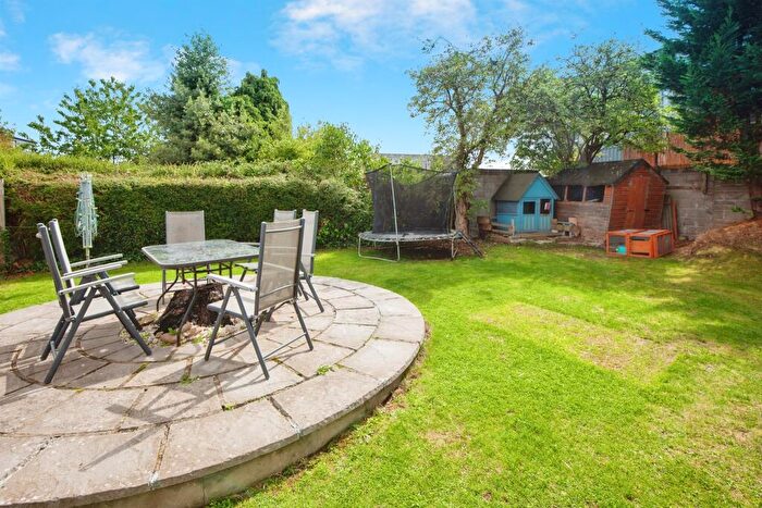 3 Bedroom Semi-Detached House For Sale In Beech Road, Saltford, Bristol, BS31