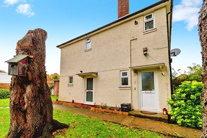 2 Bedroom Maisonette For Sale In Bursledon Road, Southampton, SO19