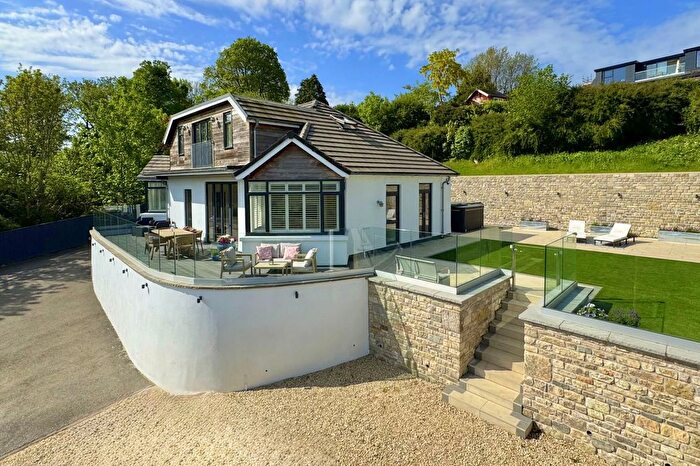 4 Bedroom Detached House For Sale In Bath Road, Saltford, BS31