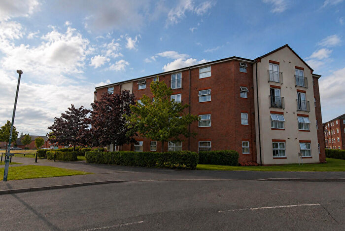 2 Bedroom Apartment To Rent In Wharf Lane, Solihull, B91