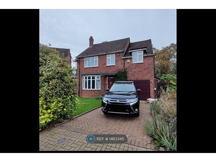 4 Bedroom Detached House To Rent In Seymour Gardens, Feltham, TW13