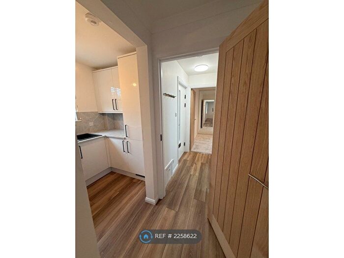 1 Bedroom Flat To Rent In Headland Court, Aberdeen, AB10
