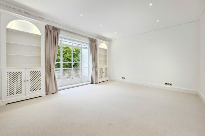 2 Bedroom Flat To Rent In Eaton Square, Belgravia, London, SW1W