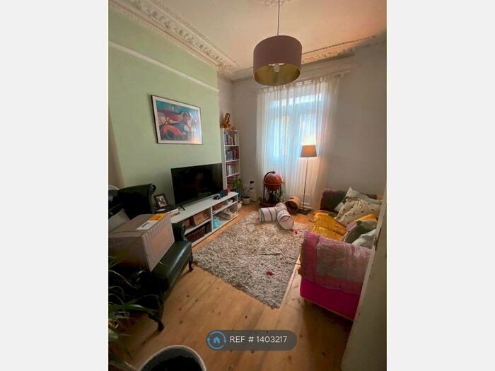 1 Bedroom Flat To Rent In Horsford Road, London, SW2