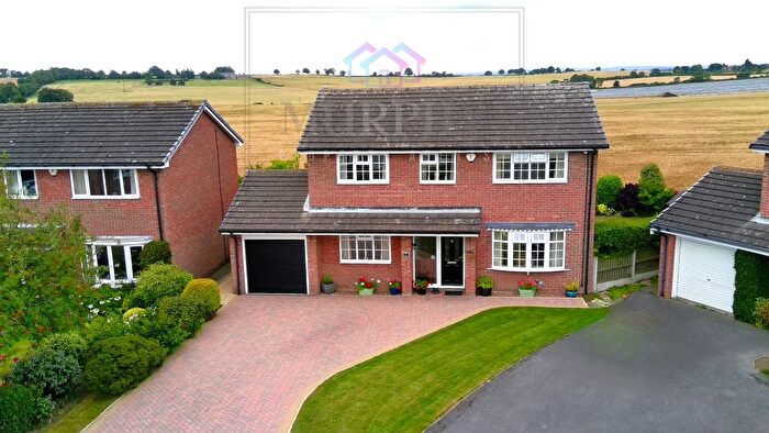 4 Bedroom Detached House For Sale In Windsor Rise, Pontefract, West Yorkshire, WF8