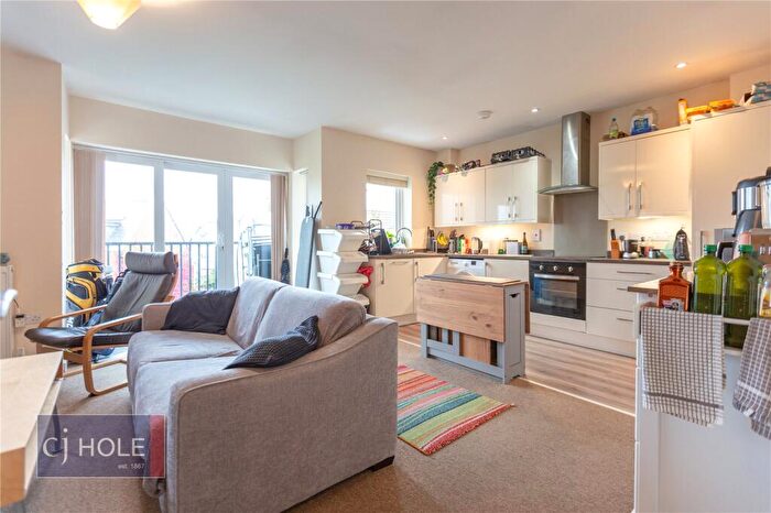 2 Bedroom Apartment To Rent In Royal Victoria Court, Royal Victoria Park, Bristol, BS10