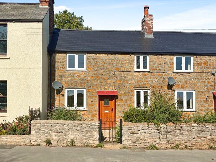 3 Bedroom Property To Rent In West Road, Bridport, DT6