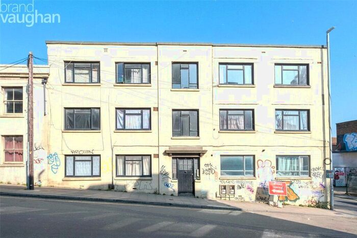 3 Bedroom Flat To Rent In - Cheapside, Brighton, East Sussex, BN1