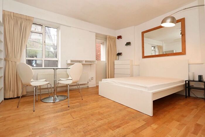 1 Bedroom House To Rent In Torbay Court, Clarence Way, London, NW1