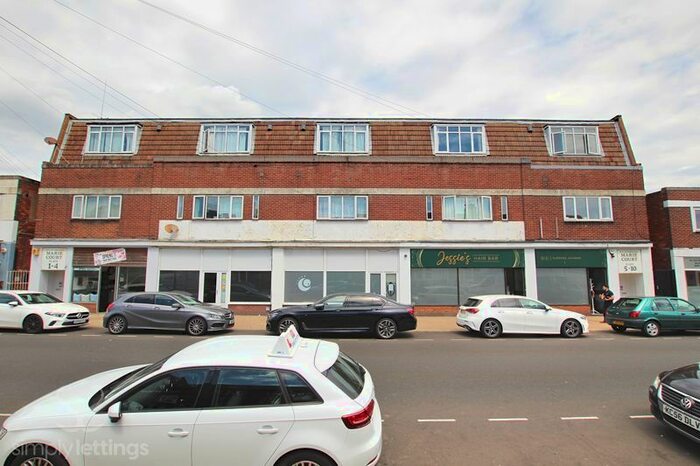 Studio To Rent In New Broadway, Tarring Road, Worthing, BN11