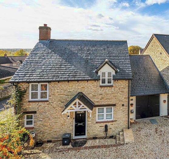 3 Bedroom Link Detached House To Rent In Somerton Road, Upper Heyford, OX25