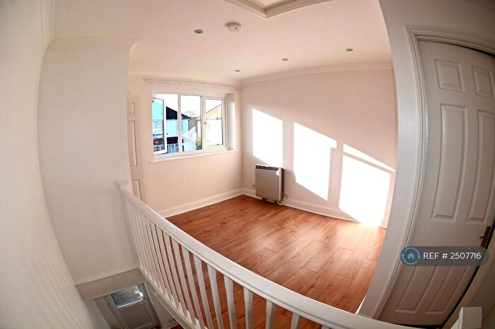 1 Bedroom Terraced House To Rent In Shandon Road, Worthing, BN14