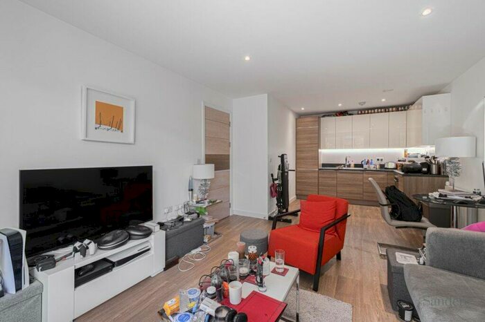 1 Bedroom Flat To Rent In Plough Way, Surrey Quays, London, SE16