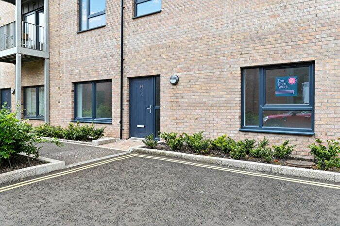 2 Bedroom Flat For Sale In Shrubhill Walk, Edinburgh, EH7