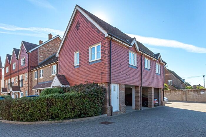 1 Bedroom Flat For Sale In St. Augustines Close, Westgate-on-Sea, Kent, CT8