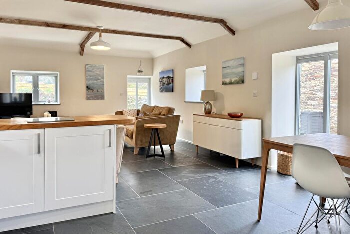 2 Bedroom Barn Conversion For Sale In Tredinnick Farm Barn, Wadebridge, PL27