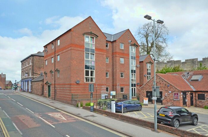 2 Bedroom Flat To Rent In Old Priory Court, Nunnery Lane, York, YO23