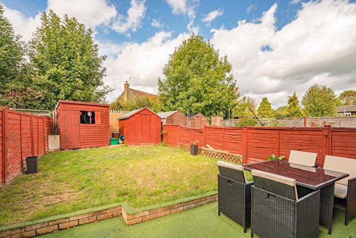 3 Bedroom Terraced House For Sale In Stanbridge Road, Edenbridge, TN8