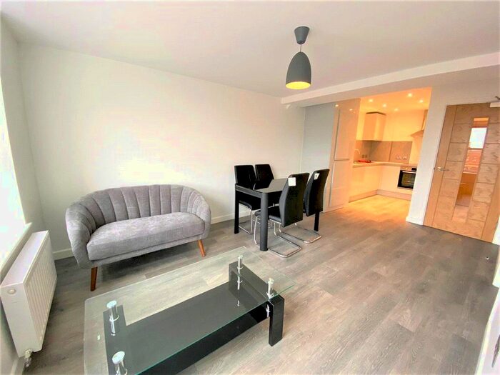 1 Bedroom Flat To Rent In John Thornton House, A The Burges, Coventry, West Midlands, CV1