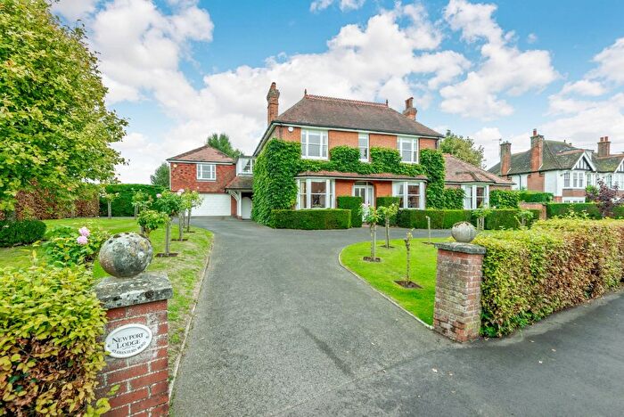 5 Bedroom Detached House For Sale In Oxenturn Road, Wye, Kent, TN25