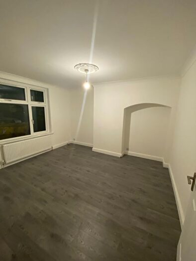 2 Bedroom Terraced House To Rent In Reede Road, Dagenham, RM10