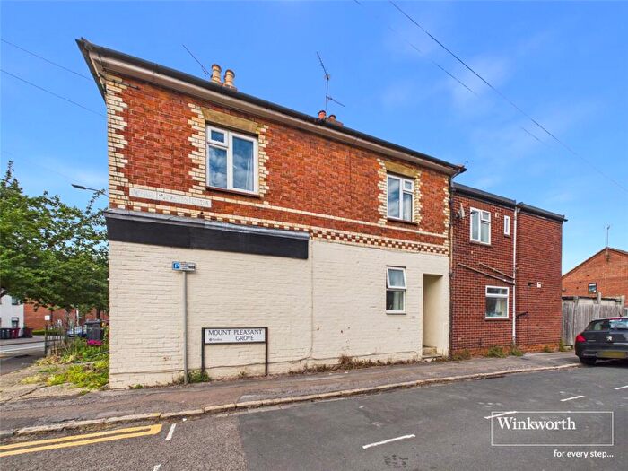 3 Bedroom End Of Terrace House For Sale In Mount Pleasant, Reading, Berkshire, RG1
