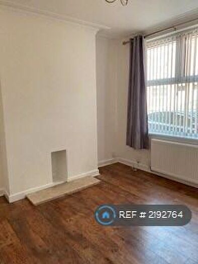 3 Bedroom Semi-Detached House To Rent In Bridge St, Nottingham, NG10