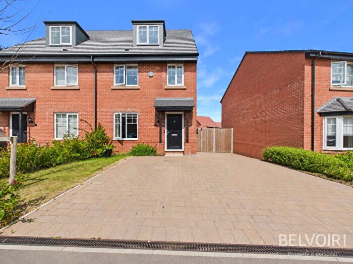 4 Bedroom Town House For Sale In Discovery Way, Whiston, L35
