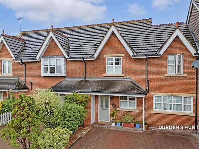 2 Bedroom Terraced House For Sale In Smarts Lane, Loughton, IG10