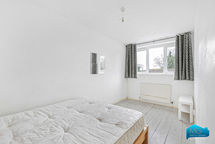 5 Bedroom Terraced House To Rent In Thetford Close, Tottenham, London, N13