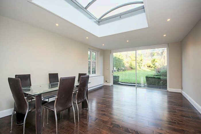 5 Bedroom House To Rent In Brampton Grove, Hendon, London, NW4