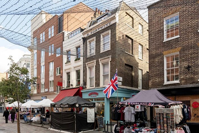 4 Bedroom Flat For Sale In Earlham Street, WC2H