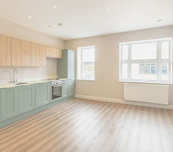 1 Bedroom Flat To Rent In Falconry Court, Bakers Lane, Epping, CM16