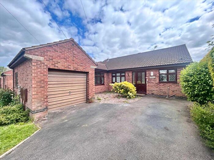 3 Bedroom Bungalow For Sale In Lowlands Drive, Keyworth, Nottingham, NG12